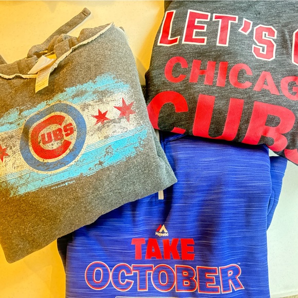 Chicago Cubs Hoodie Sweatshirt Bundle Medium/Large - Picture 2 of 12
